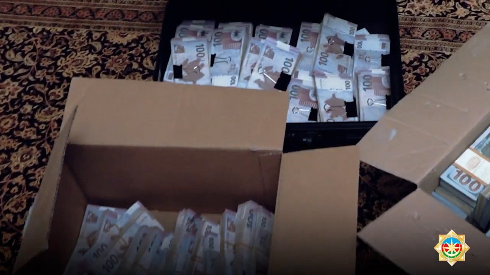 Azerbaijani SSS exposes cash discovery in Ramiz Mehdiyev’s residence (PHOTO/VIDEO)