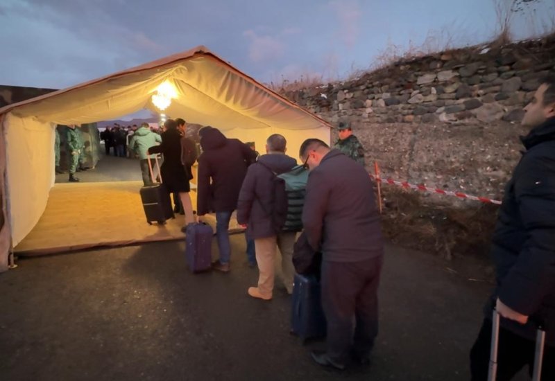 Azerbaijani civil society representatives arrive in Armenia (PHOTO)