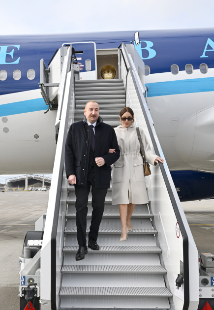 President Ilham Aliyev arrives in Germany (PHOTO)