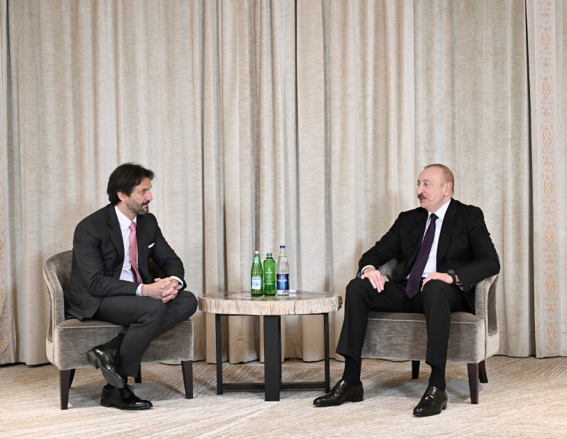 President Ilham Aliyev meets with Deputy Prime Minister of Slovakia in Munich (PHOTO/VIDEO)