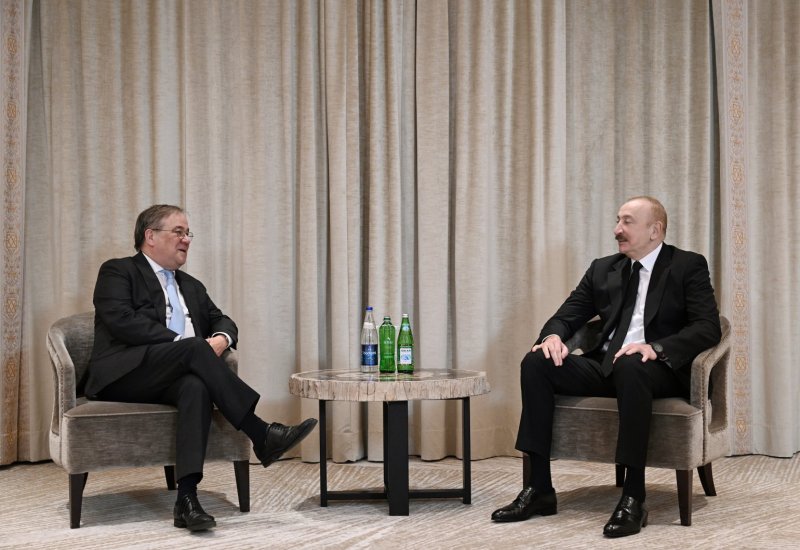 President Ilham Aliyev meets with Chairman of Bundestag's Foreign Affairs Committee in Munich (PHOTO)