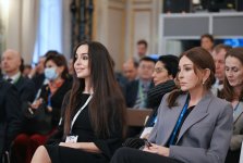 President Ilham Aliyev participates in panel discussion in Munich (PHOTO/VIDEO)