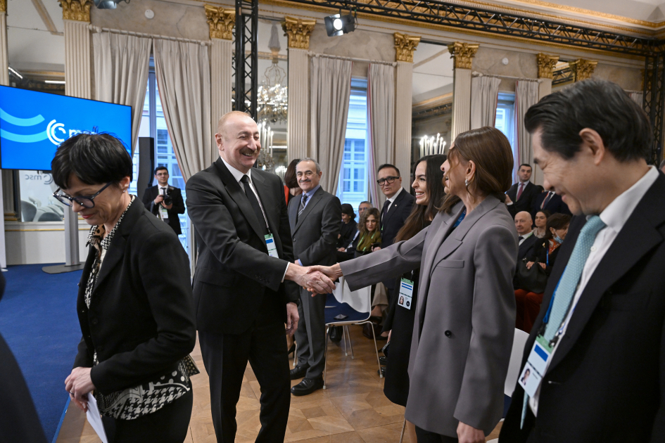President Ilham Aliyev participates in panel discussion in Munich (PHOTO/VIDEO)