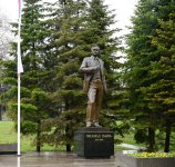 President Ilham Aliyev visits monuments to National Leader Heydar Aliyev and prominent Serbian writer Milorad Pavić in Belgrade (PHOTO/VIDEO)