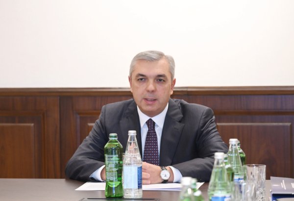 Azerbaijan’s Commission on Combatting Corruption convenes its meeting (PHOTO)