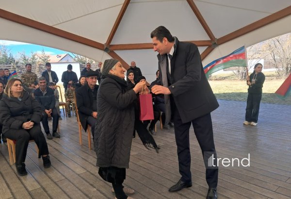 New group of ex-IDPs in Azerbaijan's Khojaly and Khojavend receives keys to homes (PHOTO)