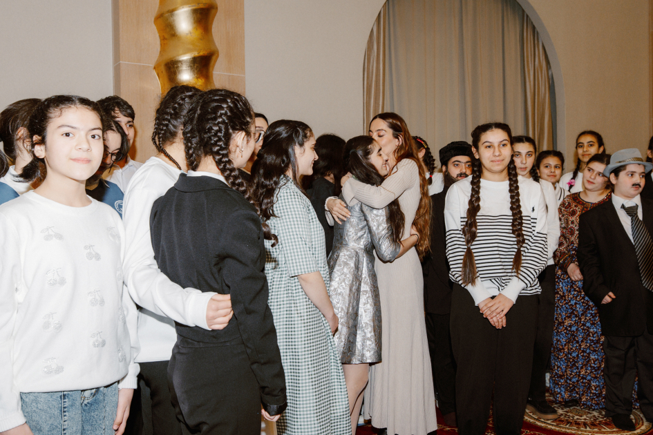 Head of Baku Media Center Arzu Aliyeva attends “After the dark…” event (PHOTO)