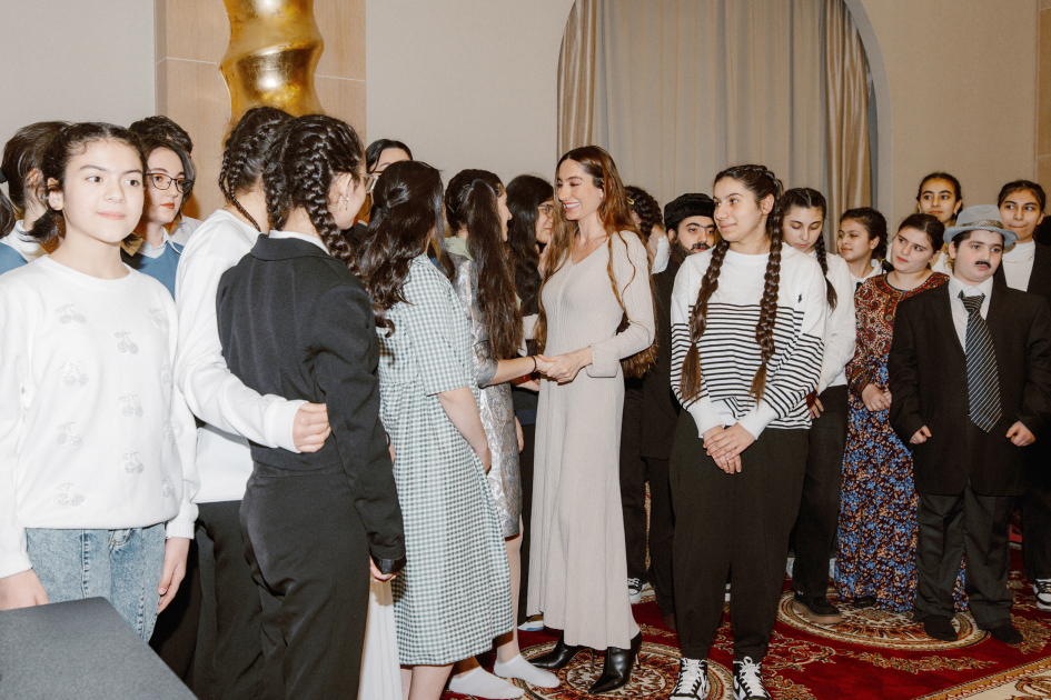 Head of Baku Media Center Arzu Aliyeva attends “After the dark…” event (PHOTO)