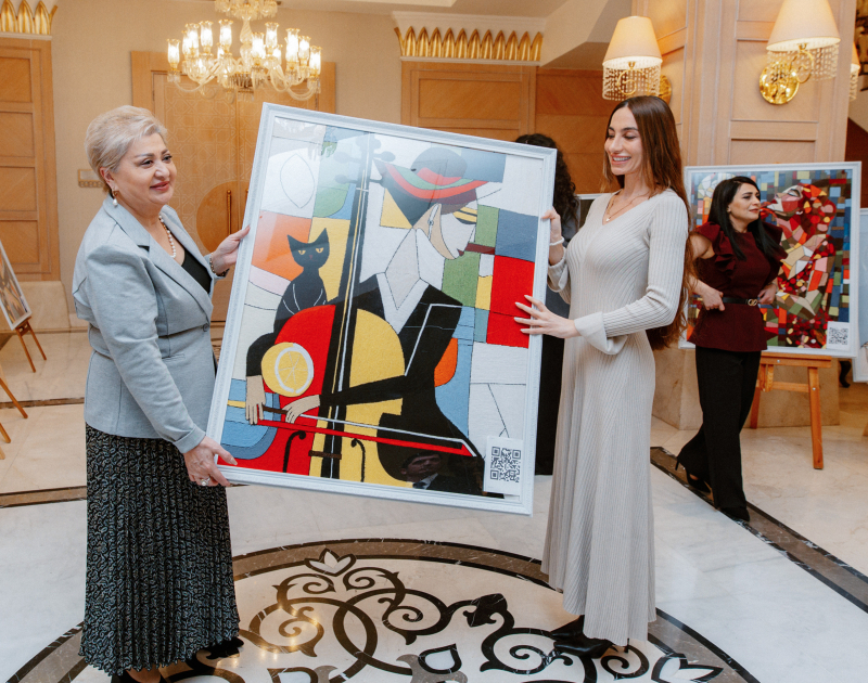 Head of Baku Media Center Arzu Aliyeva attends “After the dark…” event (PHOTO)