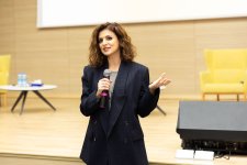 Yelo Bank hosts its first-ever "Yelo Investment Panel" (PHOTO)