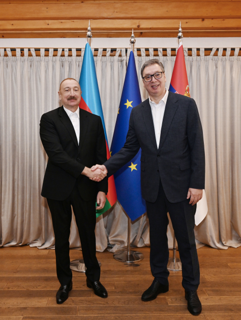 President Ilham Aliyev attends informal breakfast with President of Serbia (PHOTO)