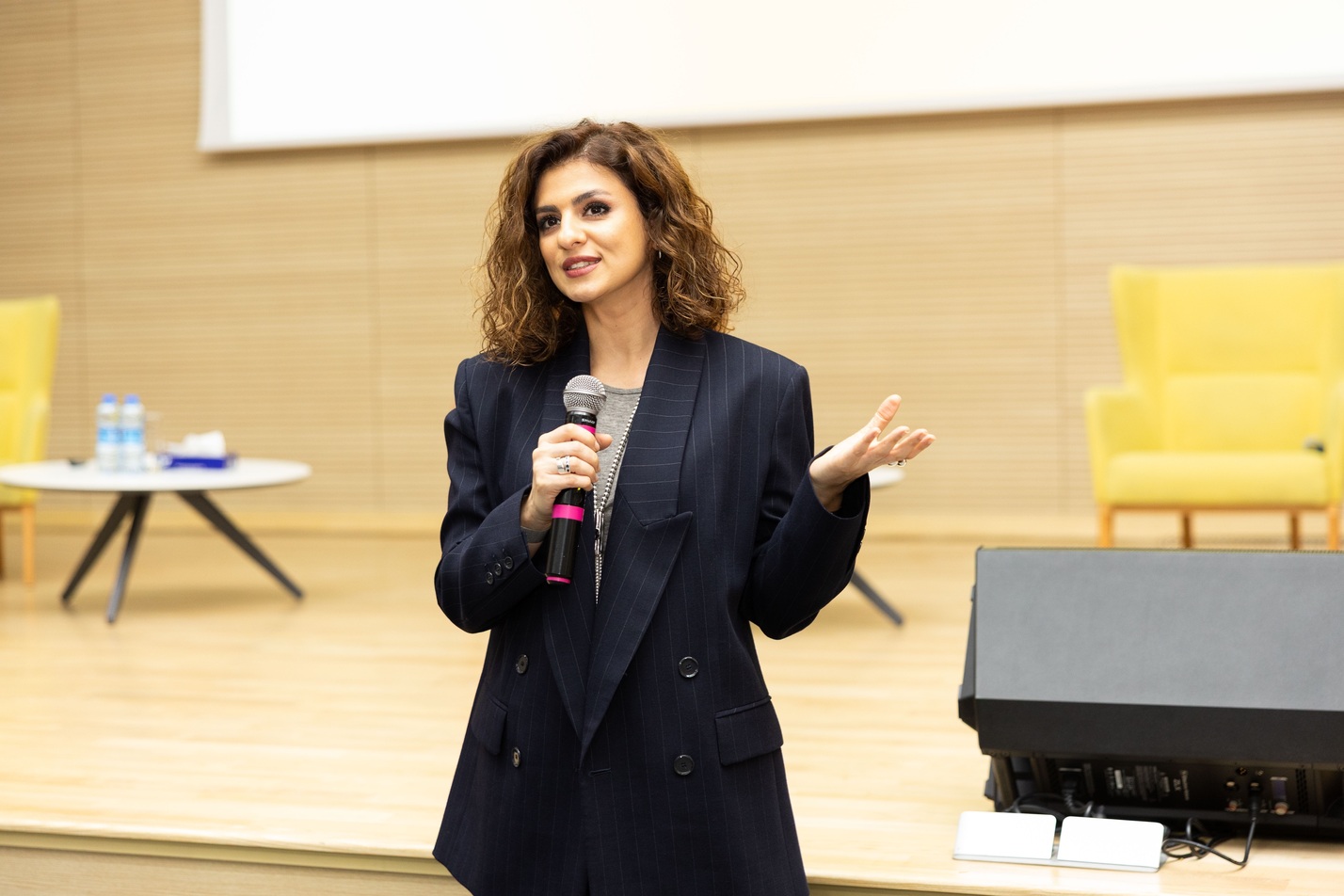 Yelo Bank hosts its first-ever "Yelo Investment Panel" (PHOTO)