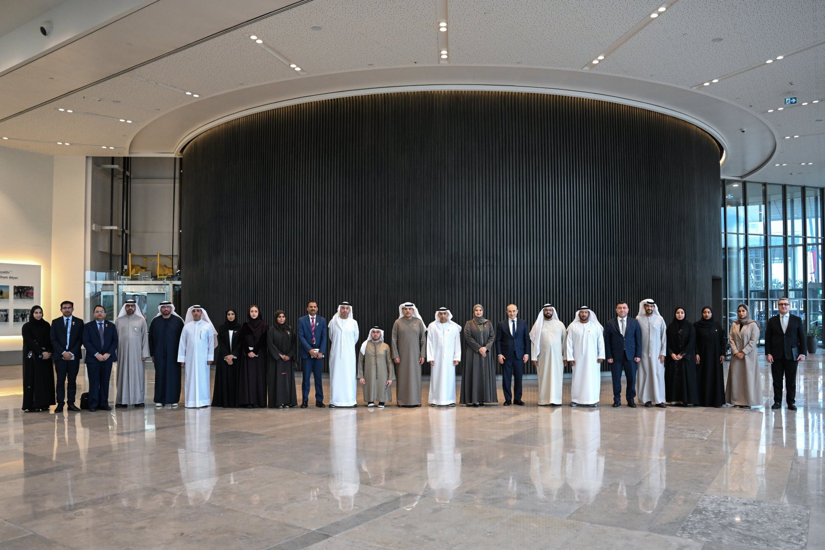 Azerbaijan, UAE explore collaborative projects for sustainable growth (PHOTO)