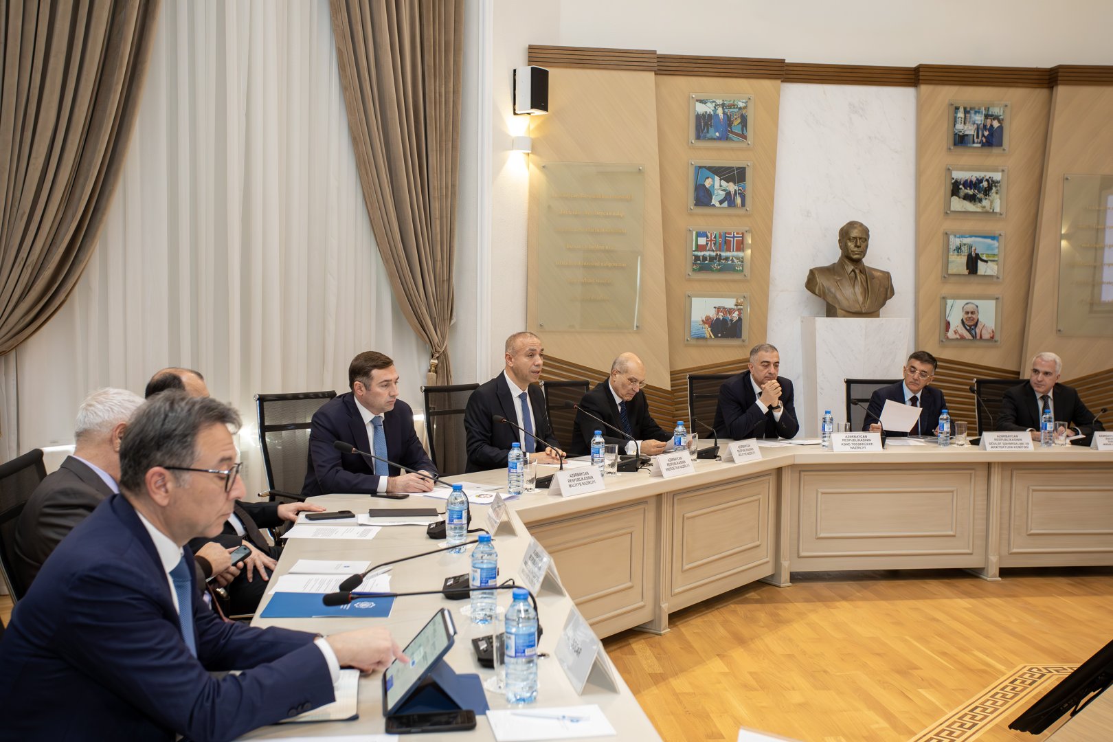 Azerbaijan advances renewable energy projects via presidential commission meeting (PHOTO)