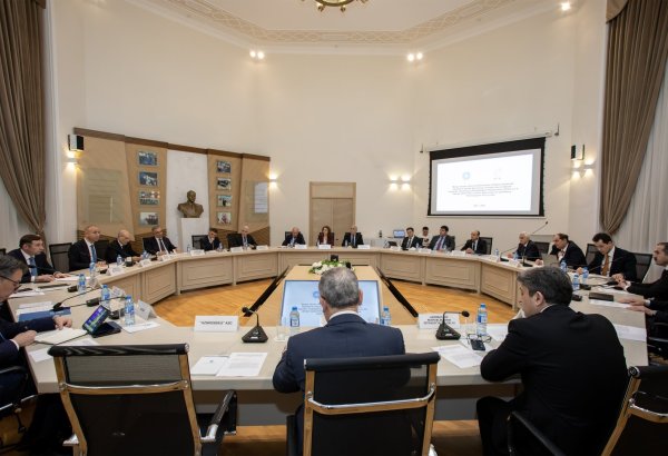 Azerbaijan advances renewable energy projects via presidential commission meeting (PHOTO)