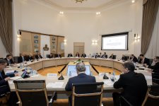 Azerbaijan advances renewable energy projects via presidential commission meeting (PHOTO)
