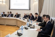 Azerbaijan advances renewable energy projects via presidential commission meeting (PHOTO)