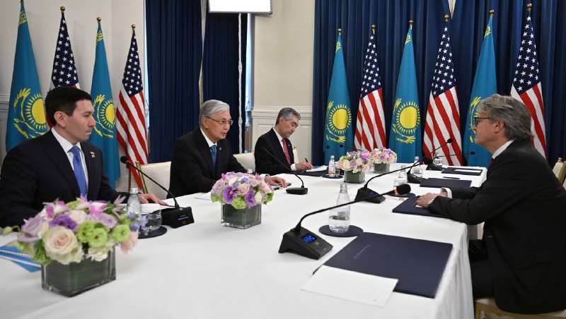 Kazakhstan, Ashmore Group discuss cooperation in strategic sectors
