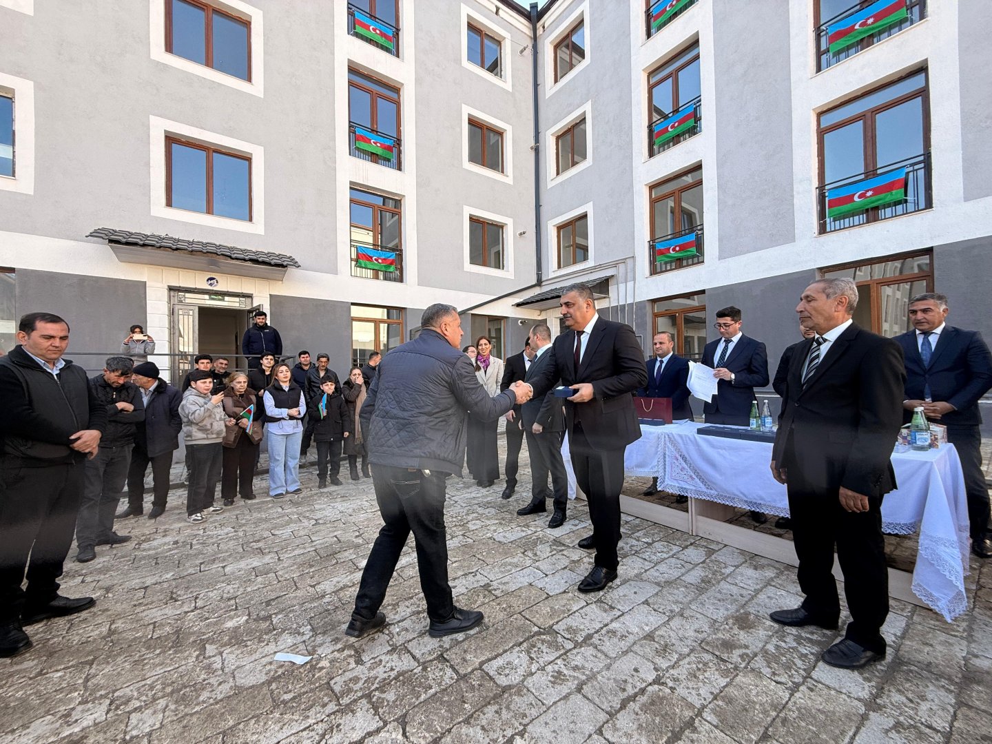First wave of ex-IDPs receives house keys in Azerbaijan's Khojavend (PHOTO)