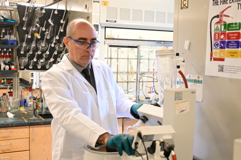 U.S. university publishes article on UNEC scholar Ali Khalilov: “From UNEC to Washington University” (PHOTO)