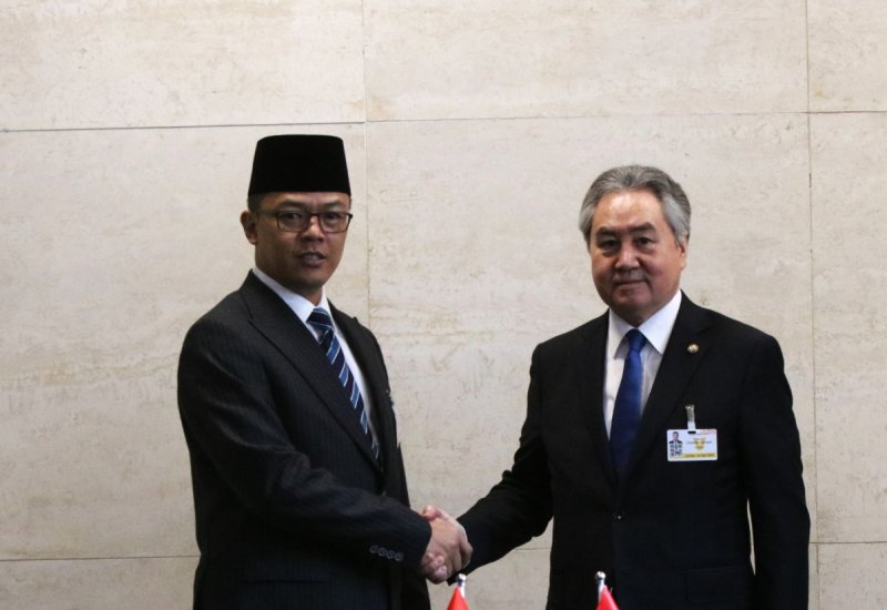 Kyrgyzstan, Indonesia stress stronger political dialogue