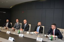 Azerbaijan and U.S. company discuss promising economic collaboration (PHOTO)