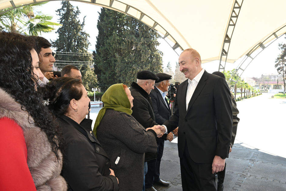 President Ilham Aliyev, First Lady Mehriban Aliyeva meet with residents of Khojavend town and Khojavend village (PHOTO)