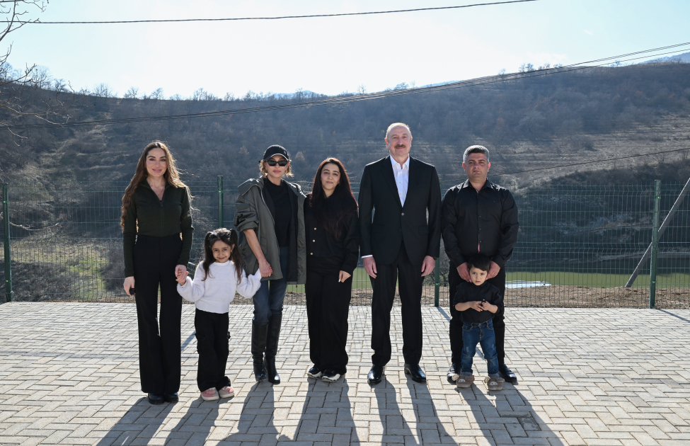 President Ilham Aliyev, First Lady Mehriban Aliyeva, inspect reconstruction progress in Khanabad village of Khojaly district (PHOTO/VIDEO)