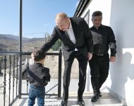 President Ilham Aliyev, First Lady Mehriban Aliyeva, inspect reconstruction progress in Khanabad village of Khojaly district (PHOTO/VIDEO)
