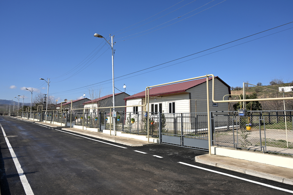 President Ilham Aliyev, First Lady Mehriban Aliyeva inspect reconstruction progress in Khojavend village (PHOTO/VIDEO)