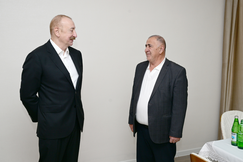 President Ilham Aliyev, First Lady Mehriban Aliyeva inspect reconstruction progress in Khojavend village (PHOTO/VIDEO)