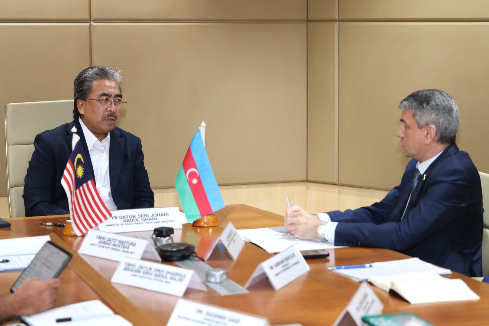 Azerbaijan and Malaysia discuss economic relations (PHOTO)