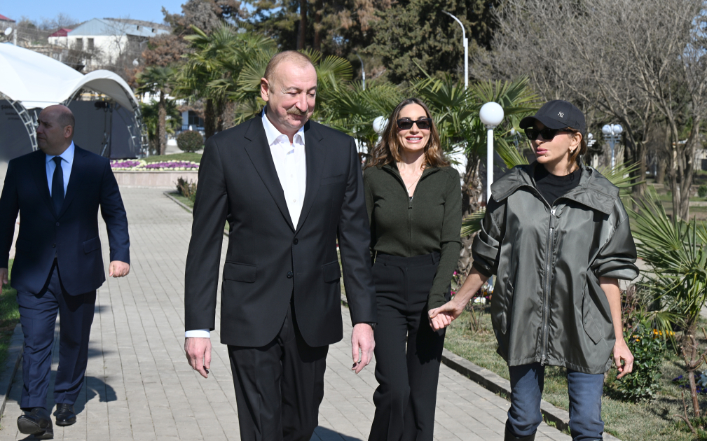 President Ilham Aliyev, First Lady Mehriban Aliyeva meet with residents of Khojavend town and Khojavend village (PHOTO)