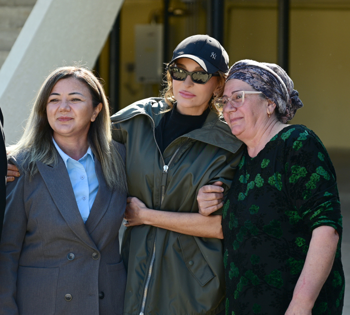President Ilham Aliyev, First Lady Mehriban Aliyeva, inspect reconstruction progress in Khojavend town (PHOTO/VIDEO)