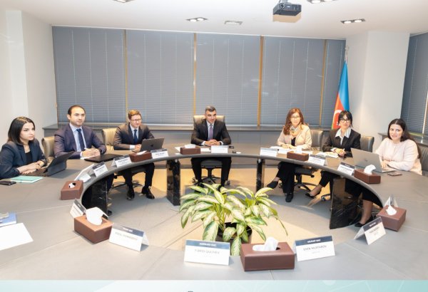 Azerbaijan debates boosting accessibility to digital financial services