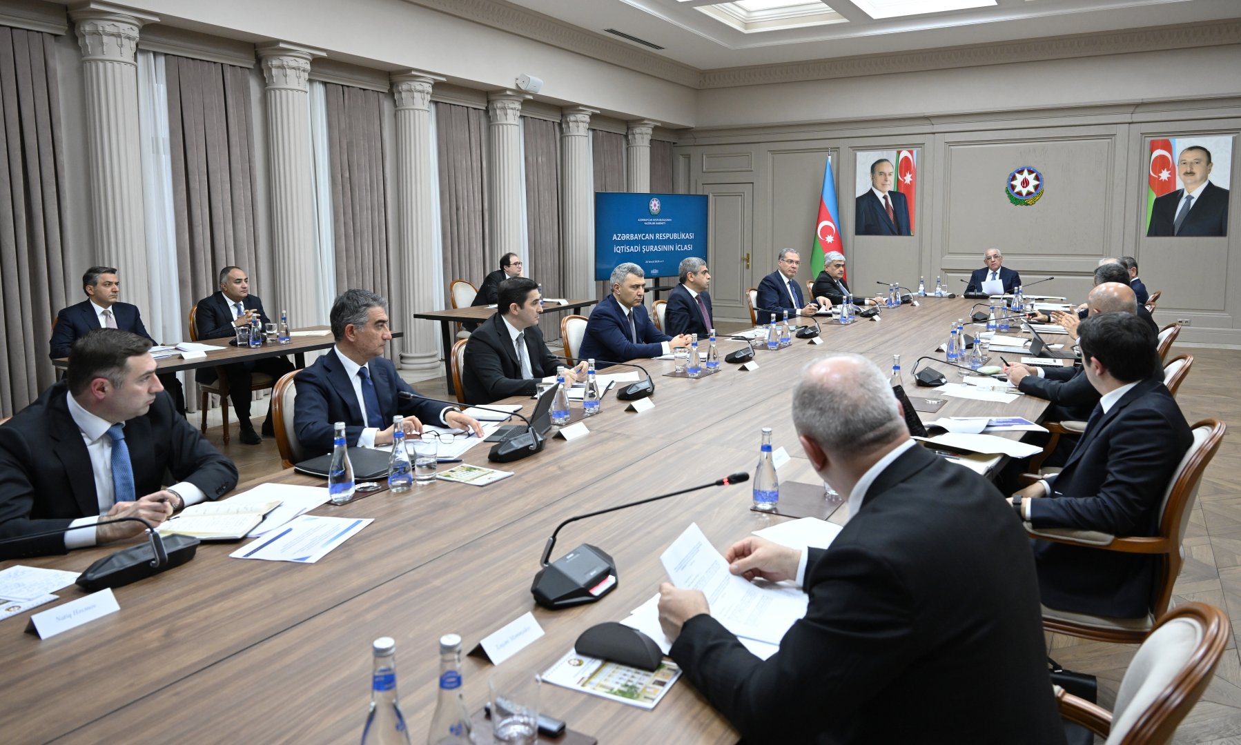 Azerbaijan’s Economic Council сonvenes for regular meeting (PHOTO)