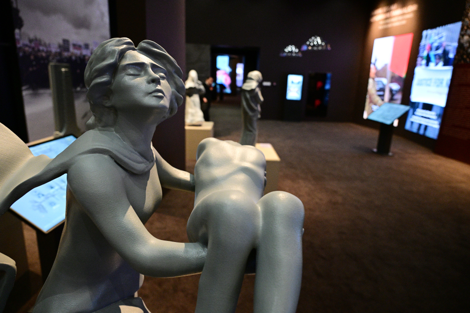 President Ilham Aliyev, First Lady Mehriban Aliyeva, attend opening of Khojaly Genocide Memorial (PHOTO/VIDEO)