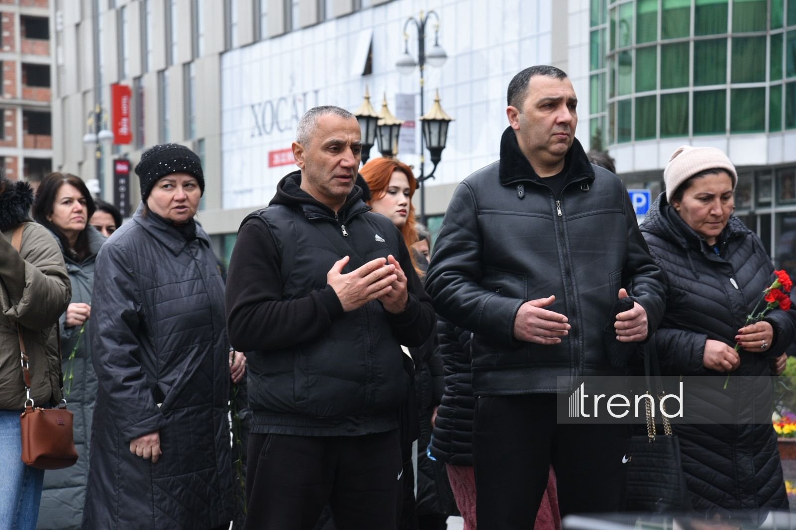 Azerbaijani people visit "Mother's Cry" monument on 34th anniversary of Khojaly genocide (PHOTO)