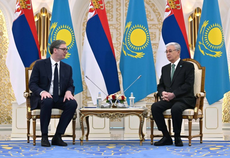 Aleksandar Vucic invites President Tokayev to visit Serbia