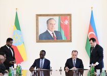 President Ilham Aliyev holds expanded meeting with Ethiopian Prime Minister and several documents signed between two countries (PHOTO/VIDEO)