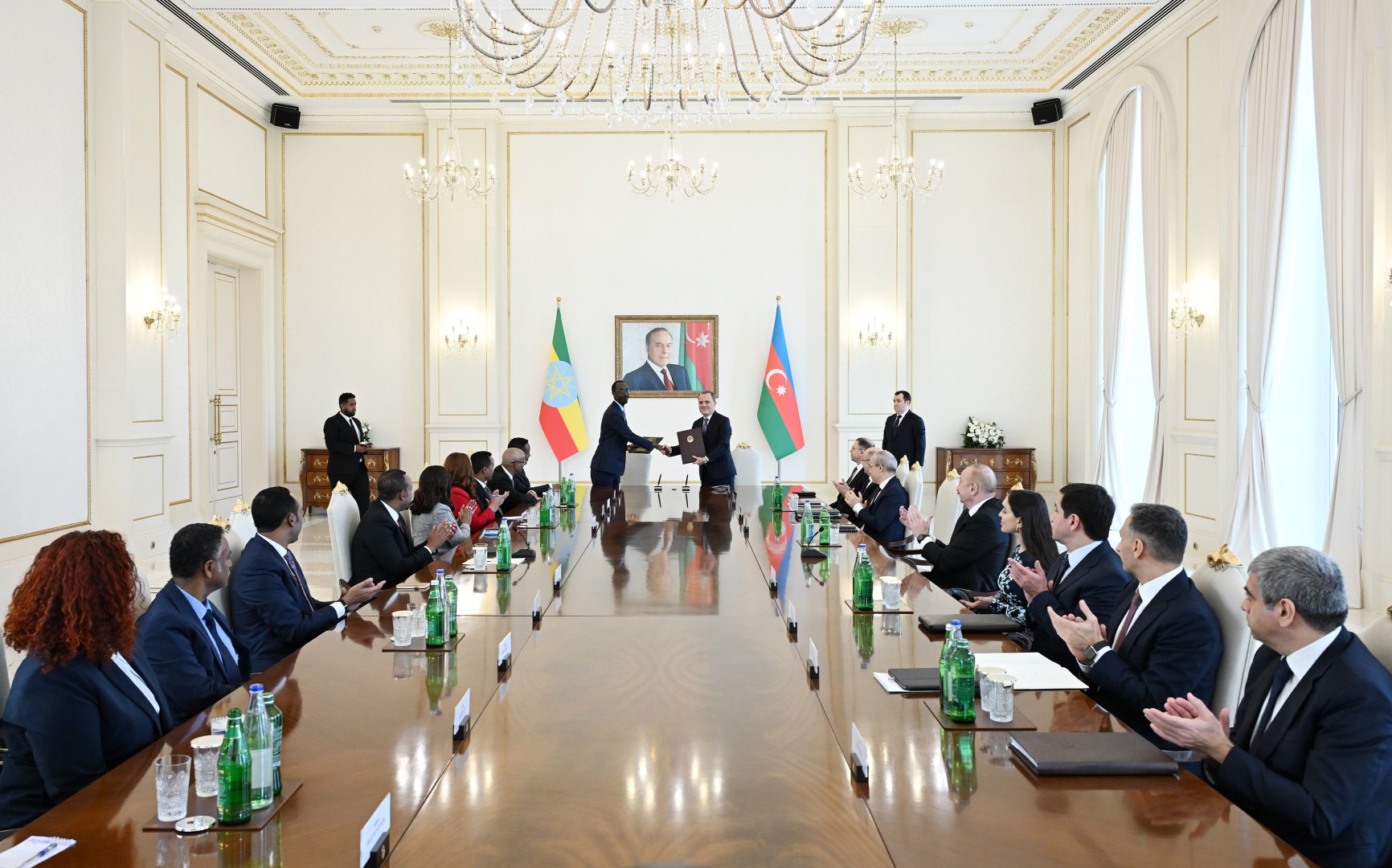 President Ilham Aliyev holds expanded meeting with Ethiopian Prime Minister and several documents signed between two countries (PHOTO/VIDEO)