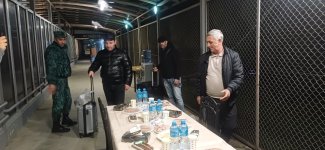 Azerbaijani citizens evacuate following US and Israeli strikes on Iran (PHOTO)
