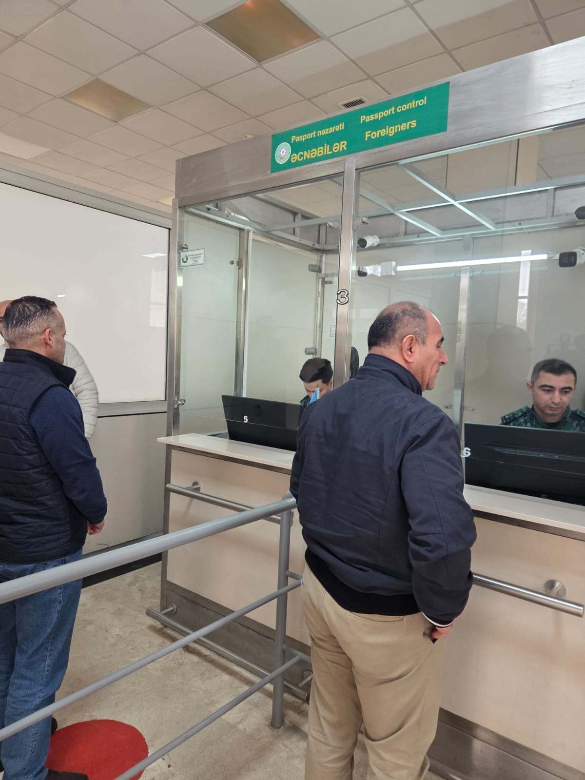 53 Azerbaijani citizens, 31 foreign nationals evacuated from Iran to Azerbaijan (PHOTO/VIDEO)