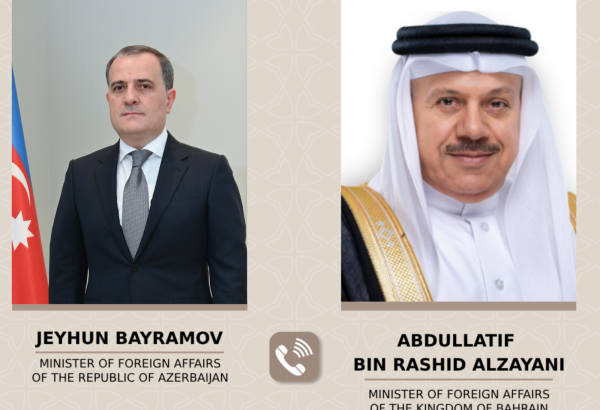 Azerbaijani, Bahraini FMs stress urgent de-escalation measures in Middle East