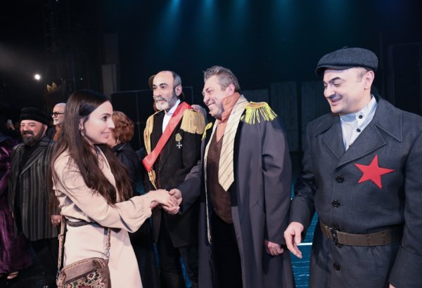 Leyla Aliyeva attends performance of "Oil Boom Smiles on Everyone" at National Youth Theater (PHOTO)