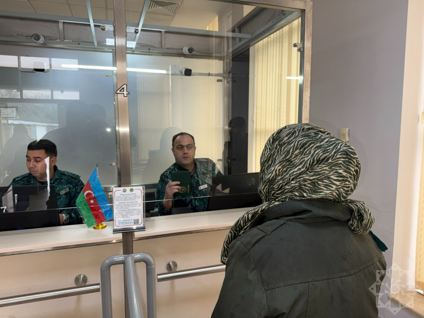 Evacuations continue as hundreds leave Iran for Azerbaijan (PHOTO)