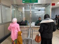 Evacuations continue as hundreds leave Iran for Azerbaijan (PHOTO)