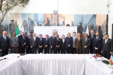 Azerbaijani Ambassador meets Panama’s FM to discuss bilateral relations (PHOTO)