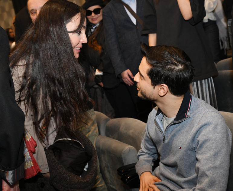 Leyla Aliyeva attends performance of "Oil Boom Smiles on Everyone" at National Youth Theater (PHOTO)