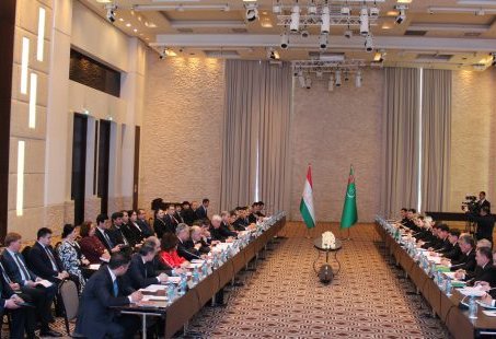 Dushanbe hosts 14th session of Tajikistan-Turkmenistan Joint Commission